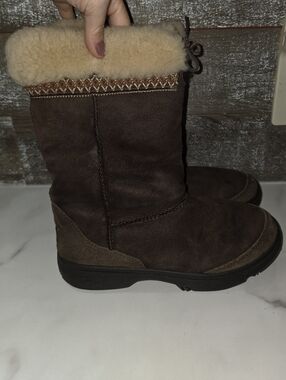 UGG Brown Shearling-Lined Winter Boots